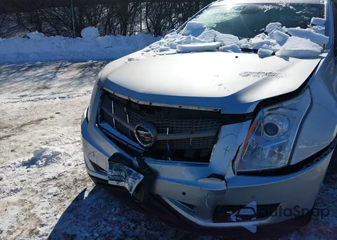 2011 Cadillac Srx Luxury Collection z USA, uszkodzony, nr VIN 3GYFNAEY9BS647714